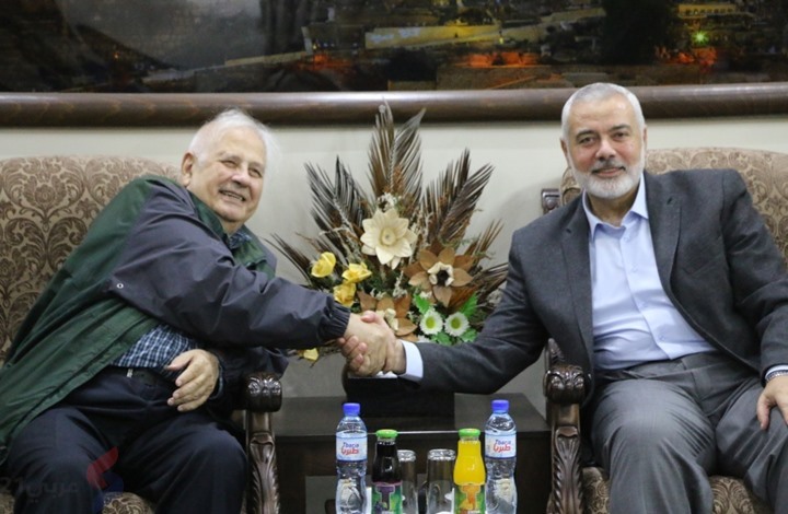 ضابط صهيوني: "براجماتية" حماس بقبول الانتخابات فاجأتنا