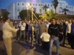 غضب أنصار خليل عوض الله أمام مديرية أمن السويس