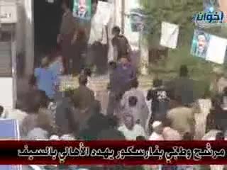 مرشح وطني بفارسكور يهدد الأهالي بالسيف