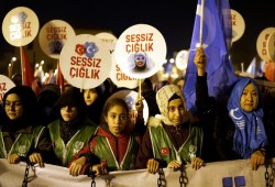 تصاعد حدة الغضب ضد الصين دعمًا لمسلمي الإيجور