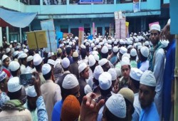 مظاهرات حاشدة في بنجلاديش ضد رسالة مسيئة للرسول الكريم