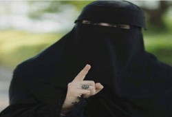 رسالة استغاثة من المعتقلة أمنية ثابت: أنا عايزة أمشي من هنا