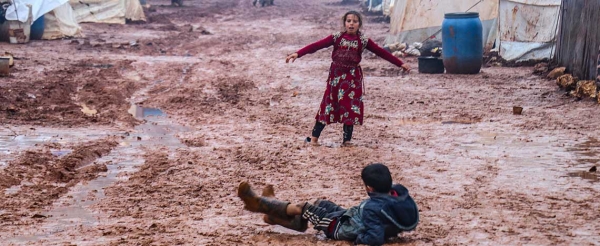 نازحو إدلب: حياة المخيمات أصعب من العيش تحت قصف بشار