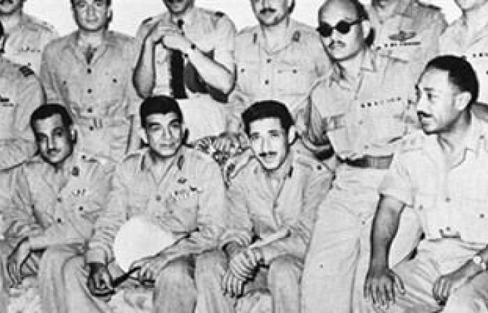 ثورة الشعراء على المحاكم العسكرية