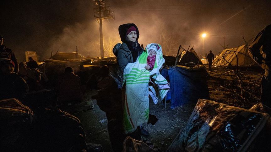 لاجئات على أعتاب اليونان يستغثن بنساء أوروبا