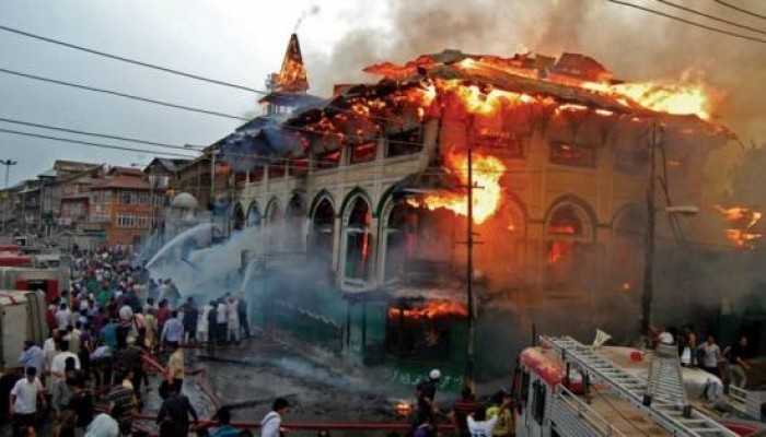 إرهاب الهندوس.. حرق 4 مساجد للمسلمين خلال 48 ساعة