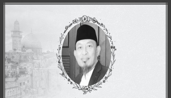 وفاة العالم المفسر د. أحزمي سامعون الرئيس السابق للجنة القدس بإندونيسيا