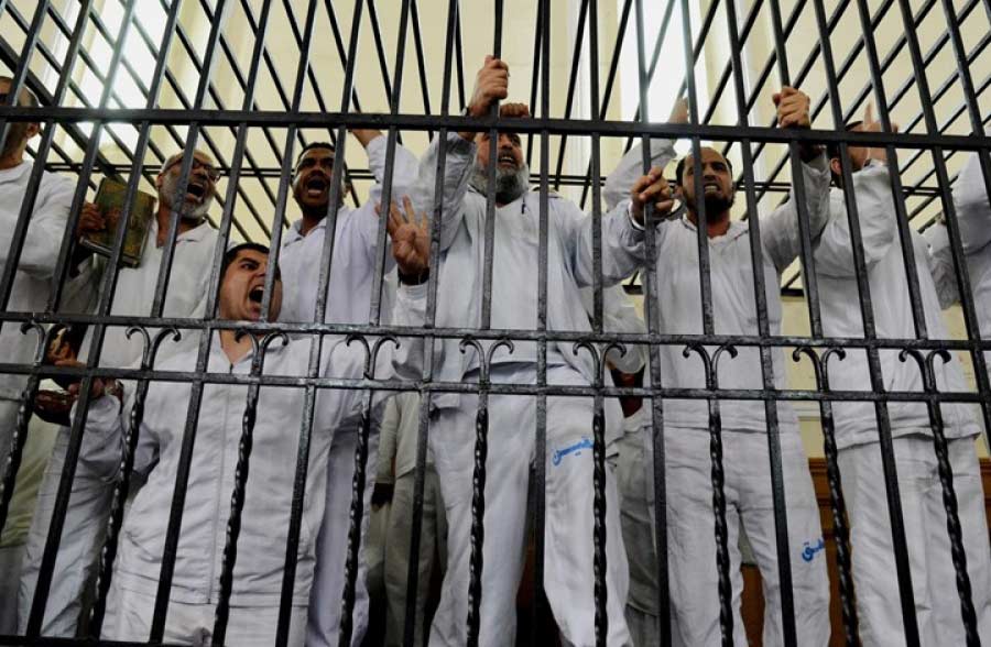 منظمات حقوقية: استبعاد سجناء الرأي من "العفو" يعكس نية الانقلاب التنكيل بمعارضيه