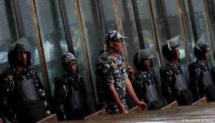 أحكام جائرة بحق 5 معتقلين وتأجيل محاكمة المرشد بهزلية "قسم شرطة العرب"