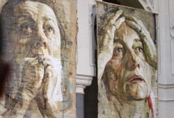 ما أنكره العالم عن الضحايا المسلمين بمذبحة سربرنيتسا.. تبوح به لوحات فنية بعد ربع قرن