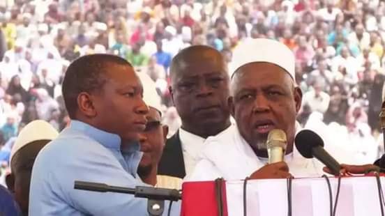 #مالي_تنتفض.. الشيخ "ديكو" يقود حراكا للاستقلال عن فرنسا واسقاط رئيس الوزراء