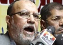 أسرة الرئيس مرسي تنعى العريان: كان من أقرب الرجال لقلب الرئيس