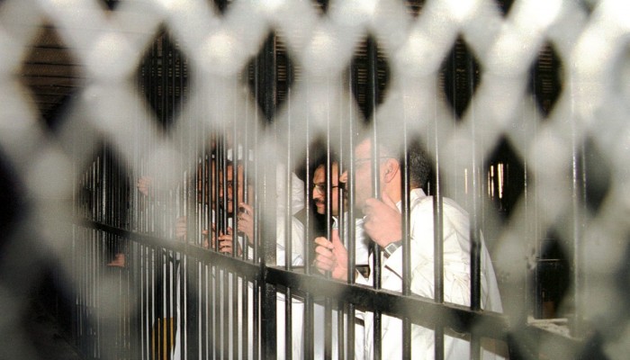 بعد اغتيال "العريان".. نداء 100 شخصية وهيئة عالمية يطالب بتحقيق دولي في وفاة المعتقلين