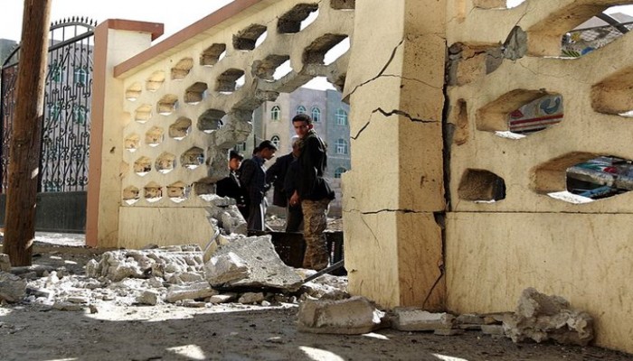 5 شهداء و20 جريحا في هجوم صاروخي للحوثيين يستهدف مسجدا وبئرا في "مأرب"