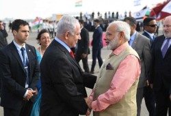 "الفرنسية": مودي يعمل على تغيير هوية كشمير المسلمة على طريقة "الاستيطان" الصهيوني