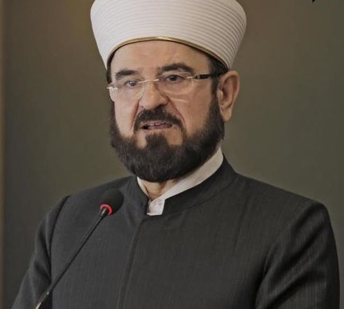 القرة داغي: الاعتداء على متظاهري مصر حرام شرعا