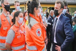 لهذا السبب هاجم "ماكرون" الإسلام.. مليون فرنسي ينضمون اليوم لطابور البطالة الطويل