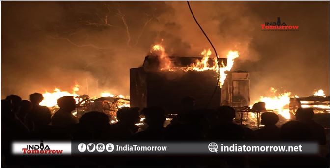 مع تحريض الحزب الهندوسي الحاكم.. هنود يحرقون متاجر مسلمي ولاية راجيستان