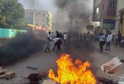 سودانيون يتظاهرون ضد التطبيع: لا صلح مع الكيان