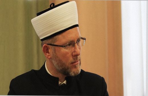 مفتي أوكرانيا: فرنسا تحقر الدين.. ونائبة فرنسية تدعو لعدم كراهية المسلمين