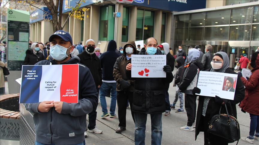 مسلمو كندا يحتجون على معاداة فرنسا ورئيسها للإسلام