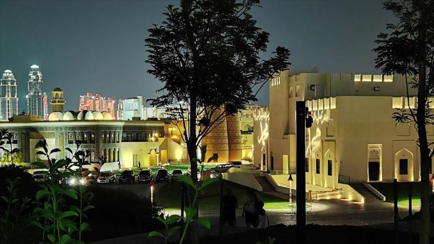 نصرة للنبي.. تظاهرات بروسيا وانتفاضة بإندونسيا ووقفة احتجاجية في فرنسا