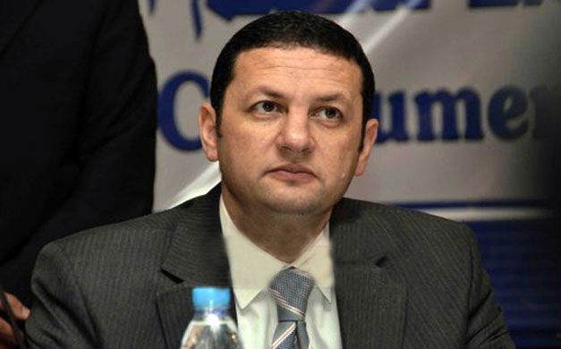 إدانات لمنع الزيارة عن د. باسم عودة ورسالة باكية لمعتقلة واعتقال 3 بالشرقية