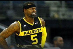 ستيفن جاكسون .. نجم الدوري الأمريكي للمحترفين السابق يعتنق الإسلام