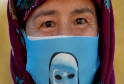 مُسْلِمَة من الأويجور تتهم الإمارات بترحيل زوجها إلى الصين