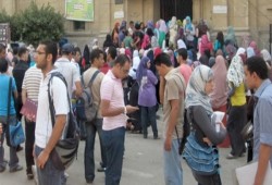 الطلاب غاضبون من إجراء الامتحانات في ظل تفشي كورونا