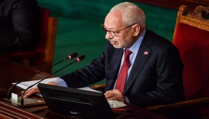 تونس.. الغنوشي يطرح مبادرة لحل الأزمة السياسية في البلاد