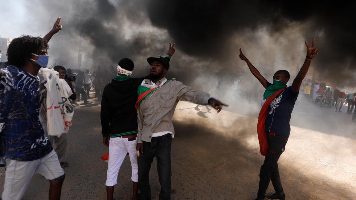 السودان.. مظاهرة تطالب بإسقاط الحكومة بشقيها العسكري والمدني