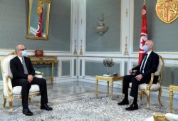 تونس.. مؤامرة لتفكيك القضاء وسحب الثقة من رئيس البرلمان وابتزاز "قلب تونس"