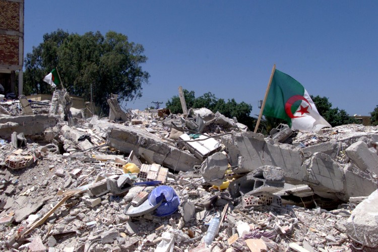 زلزال بقوة 6 درجات يضرب الجزائر صباح اليوم