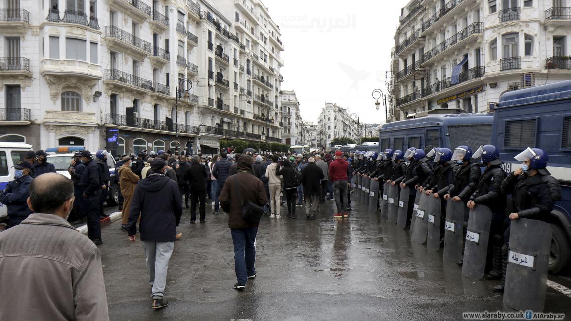 الجزائر.. السلطات تتصدى لمظاهرات السبت وتعتقل العشرات