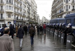 الجزائر.. السلطات تتصدى لمظاهرات السبت وتعتقل العشرات