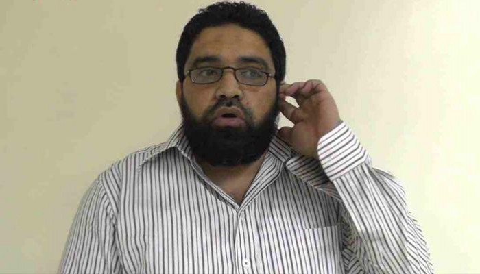 وفاة والدة المعتقل  حسام أبو البخاري بعد حرمانها من زيارته 4 سنوات