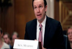 السيناتور الأمريكي كريس ميرفي: إخلاء الشيخ جراح يجب أن تتوقف