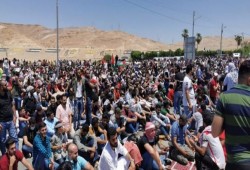 مظاهرات حاشدة في الأردن ومسيرة ضخمة بالقرب من الحدود الفلسطينية