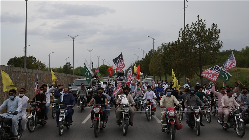 عشرات الآلاف يتظاهرون في باكستان ضد العدوان الصهيوني