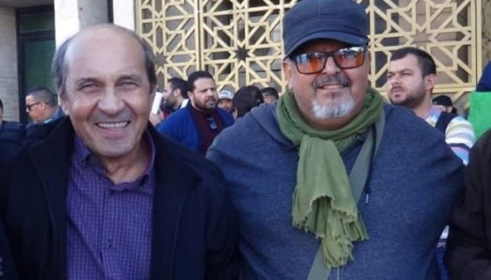 الجزائر.. 100 أستاذ جامعي يدينون قمع الحراك