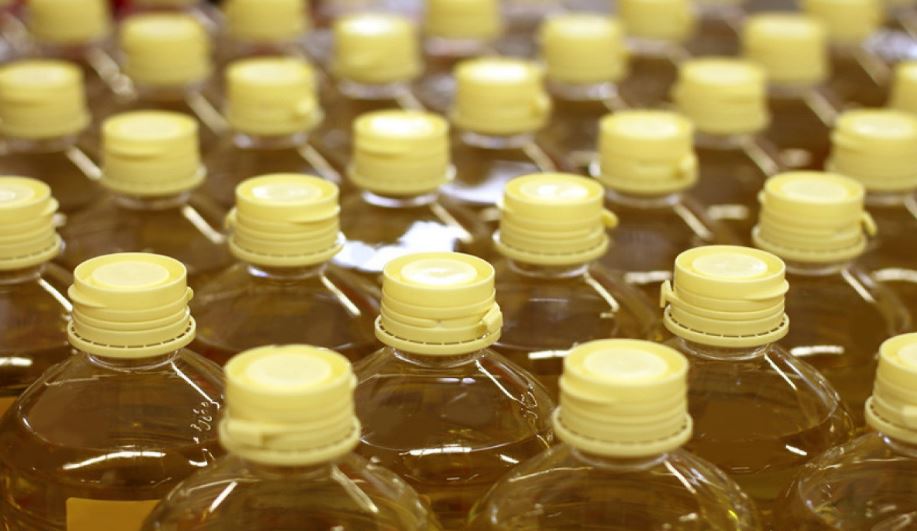 حكومة الانقلاب ترفع سعر زيت التموين بنسبة 23.5%