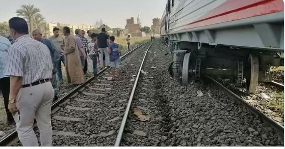 حوادث السكة الحديد مستمرة.. خروج قطار القاهرة ـ أسوان عن القضبان بـ"بني سويف"