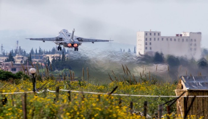 وصول مقاتلين سوريين إلى ليبيا انطلاقا من قاعدة حميميم الروسية