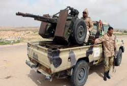 ليبيا.. تضارب الأنباء حول سيطرة ميليشيات حفتر على معبر مع الجزائر