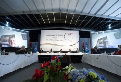 حفتر يفجر خلافات داخل ملتقى الحوار الليبي بجنيف