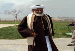 اليمن.. الآلاف يودعون مفتي الجمهورية العمراني وتلاميذه ينعونه