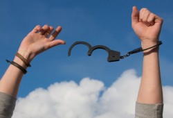 بالأسماء.. البراءة لـ27 معتقلا  بالشرقية وحبس اثنين 15 يوما