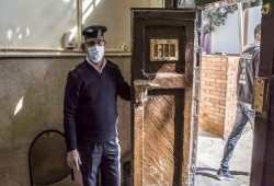 تعذيب أهالي سجناء جمصة.. نساء وأطفال يسيرون حفاة على الرمال