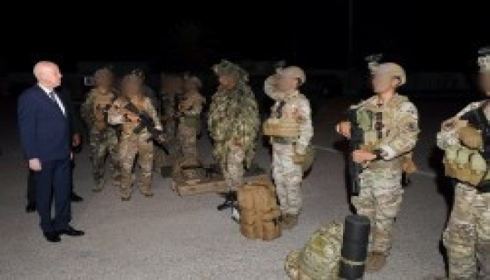 تونس.. عزل إمام اعتبر قرارات الرئيس انقلابا